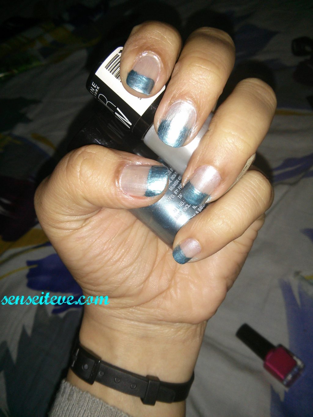 Color-blocking French Manicure 2