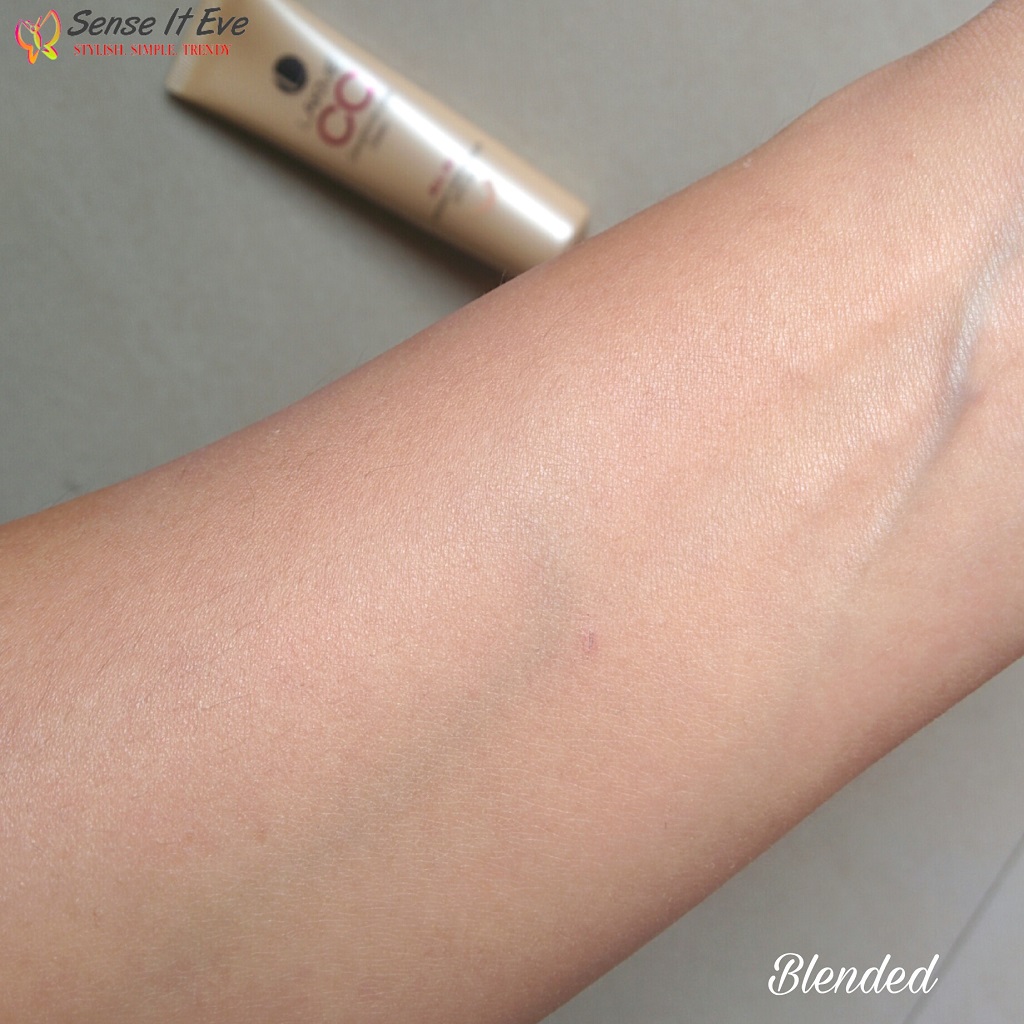 Lakme CC Complexion Care Cream Beige Blended Sense It Eve Lakme CC Complexion Care Cream Beige Review & Swatches