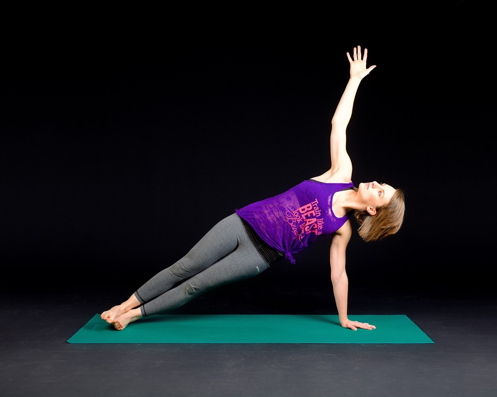 plank 1327256 1920 Sense It Eve Yoga vs Pilates: The 8 Key Similarities and Differences