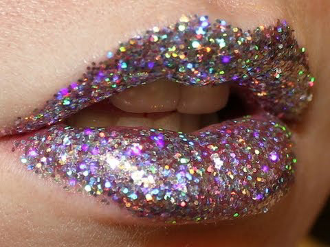 Silver-Glitter-Lips