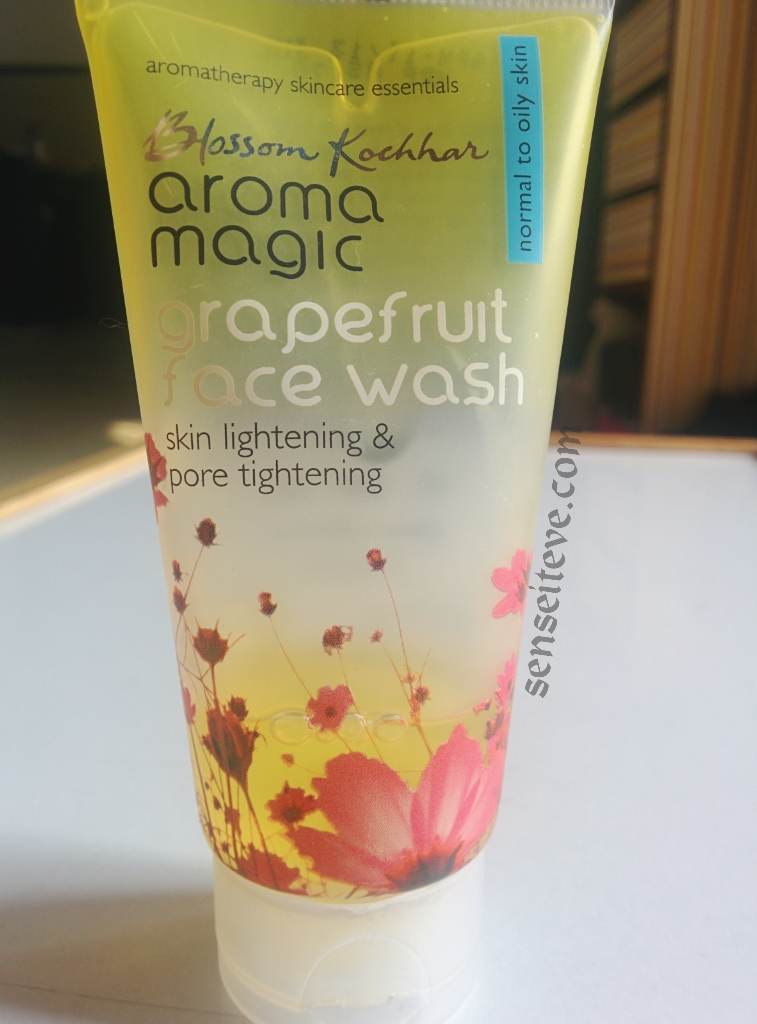 Aroma-Magic-Grapefruit-Facewash-Review