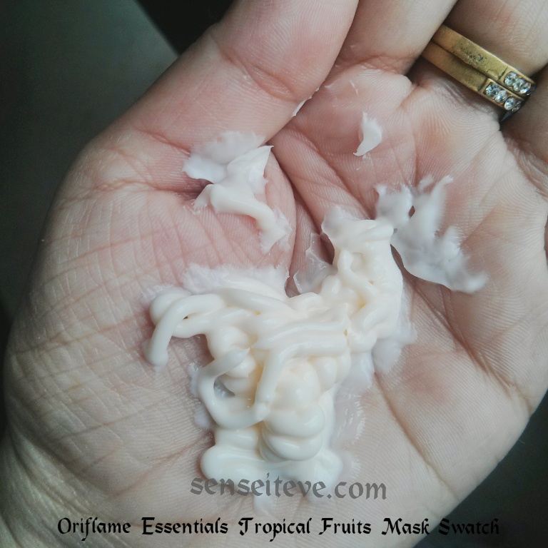 Oriflame Essentials Tropical Fruits Mask Swatch