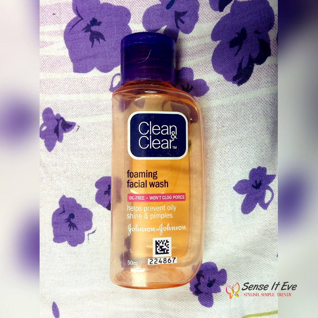 Clean & Clear Foaming Facial Wash Review