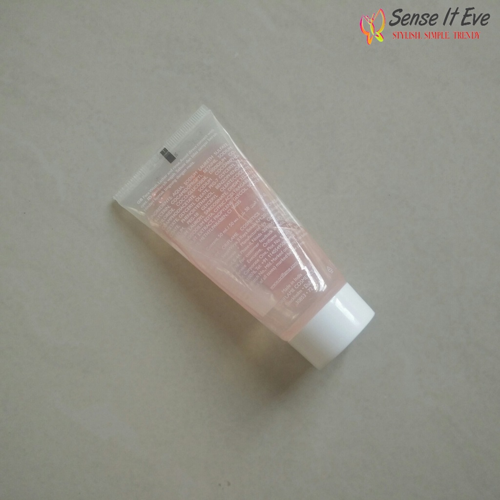 Oriflame Pure Nature Strawberry Fruit Extract Facewash review