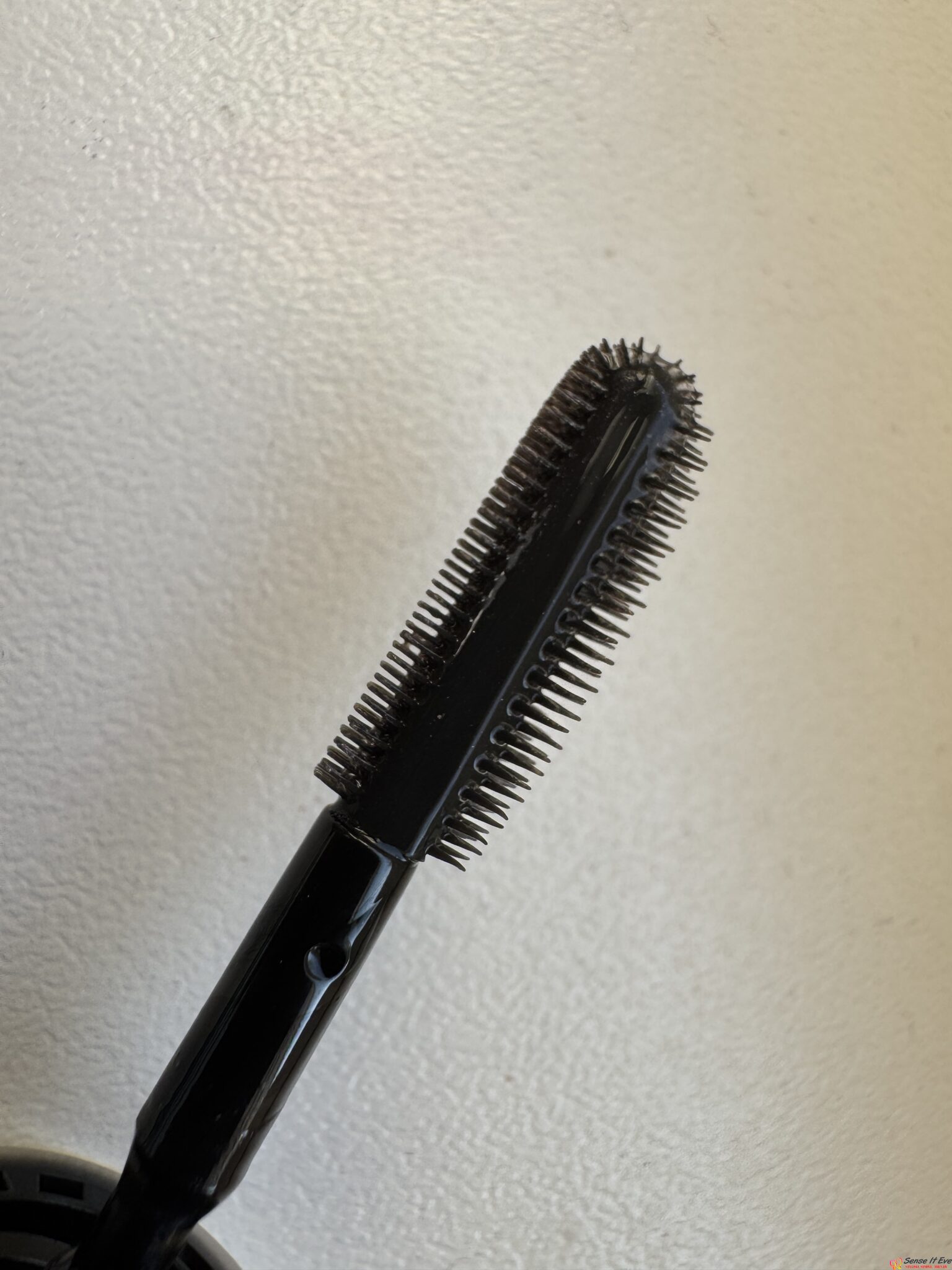 Benefit 24 HR Brow Setter applicator Sense It Eve Benefit 24-HR Brow Setter Review — The Brow Gel I Keep Coming Back To